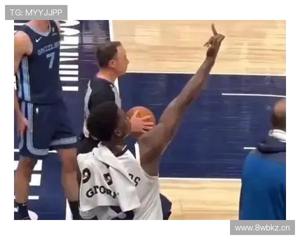 爱德华兹感叹文班太高难赢跳球